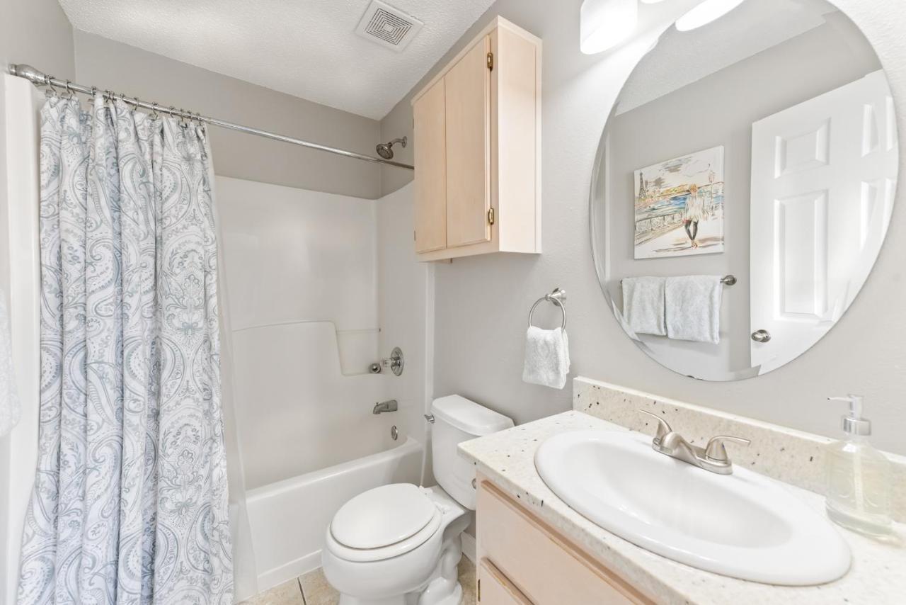 Beach House 5Min Walk To Beach, Pool, Close To Shops And Activities Destin Bagian luar foto